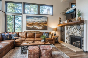Great Views Fully Renovated Luxury 4 Bedroom 3 Full Bathrooms and Half Bath Snowcreek 732 Phase V